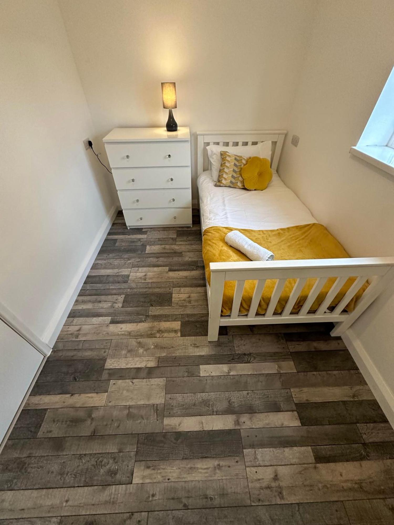 Shakespeare House 19 Bedrooms 30 Beds Up To 42 People Holiday home Derby